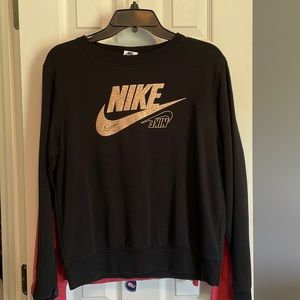 Womens Nike XS sweatshirt
